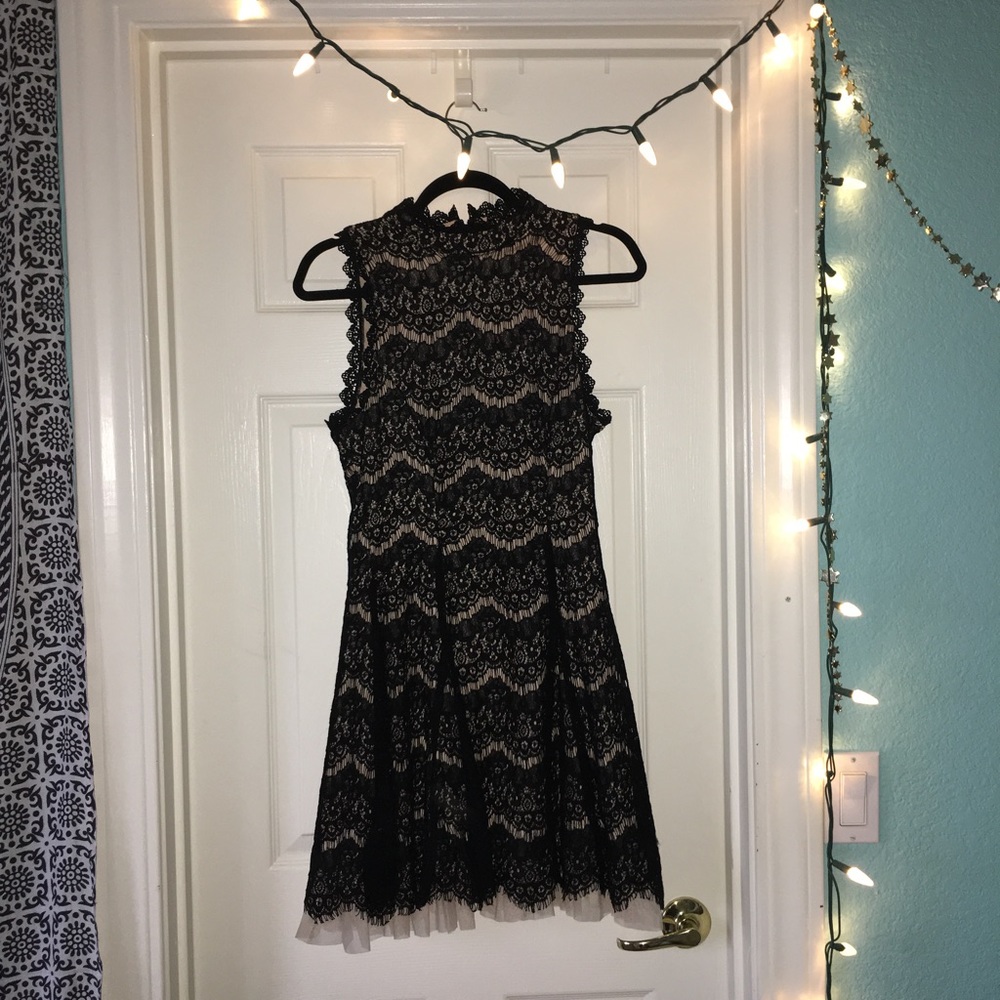 black lace/nude dress✨