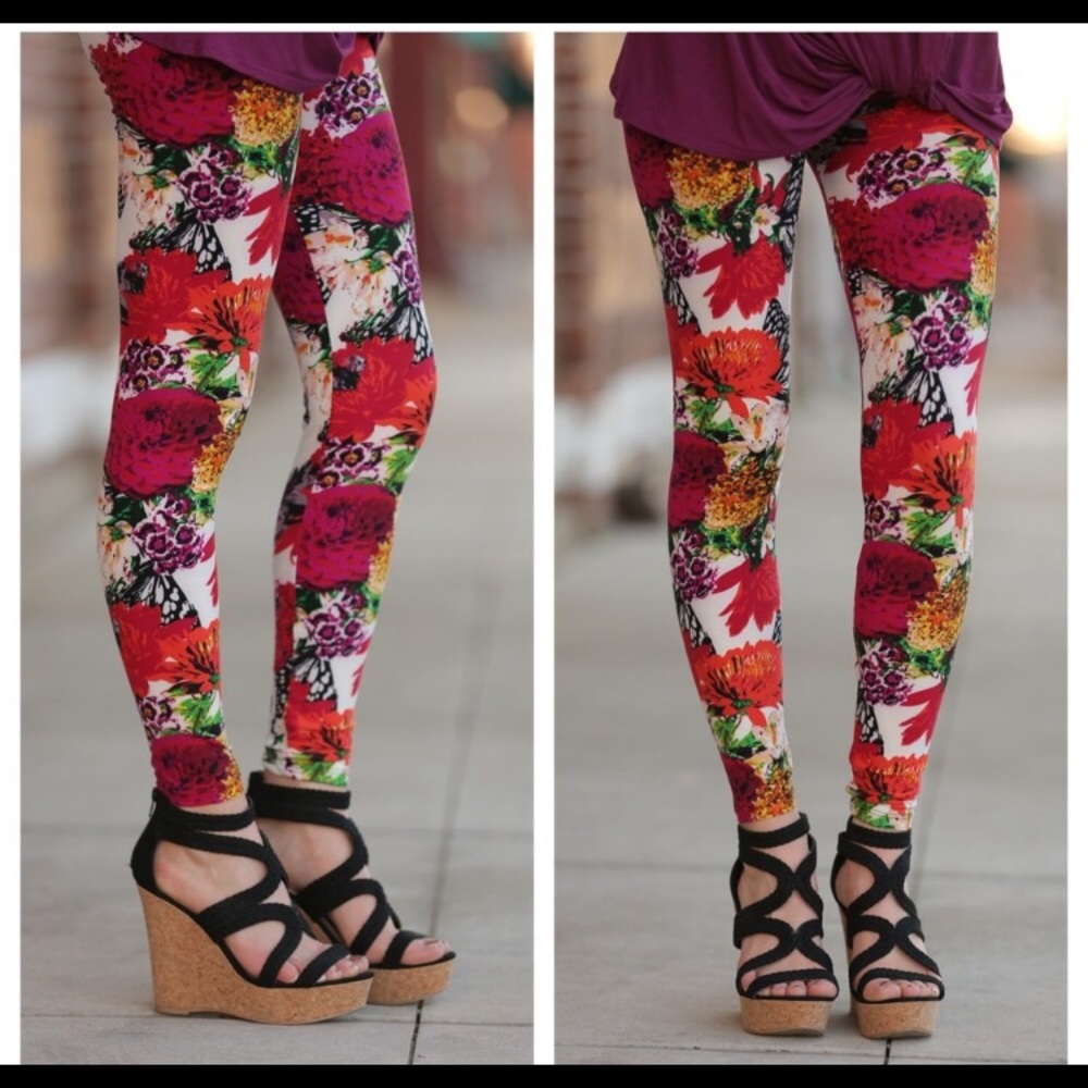 Floral Butterfly Wing Buttery Soft Leggings OS
