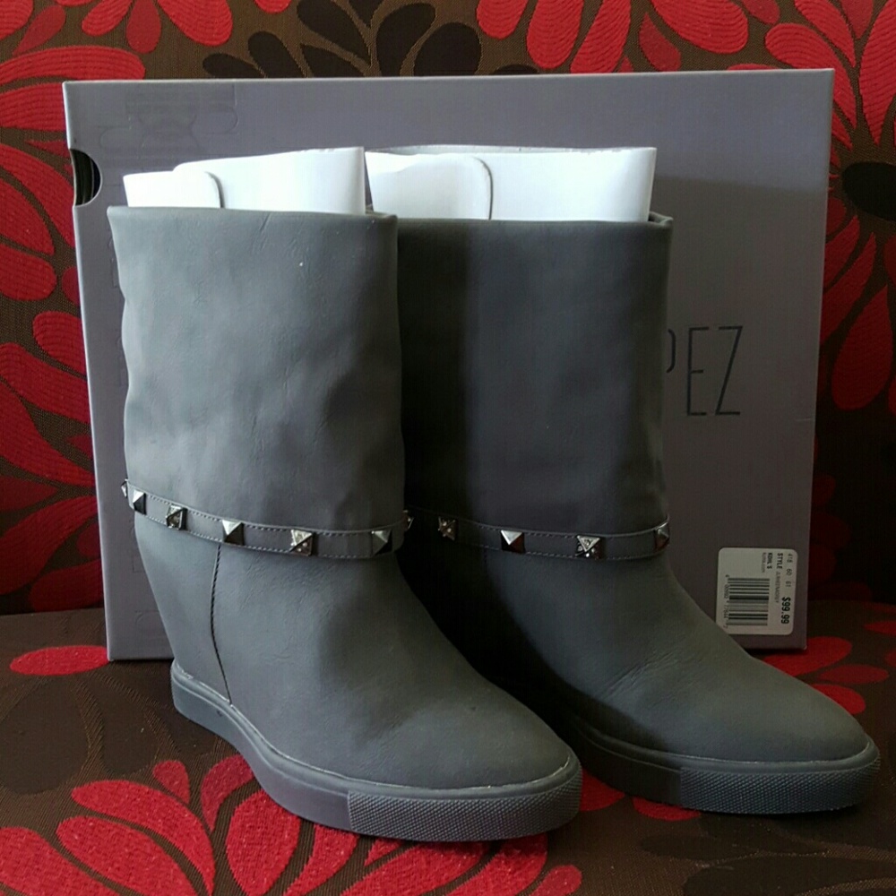 Jennifer Lopez 4" ankle boots