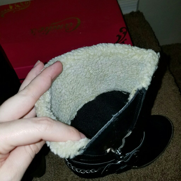 Candies Boots - Picture 4 of 5