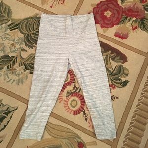 Aerie cropped leggings