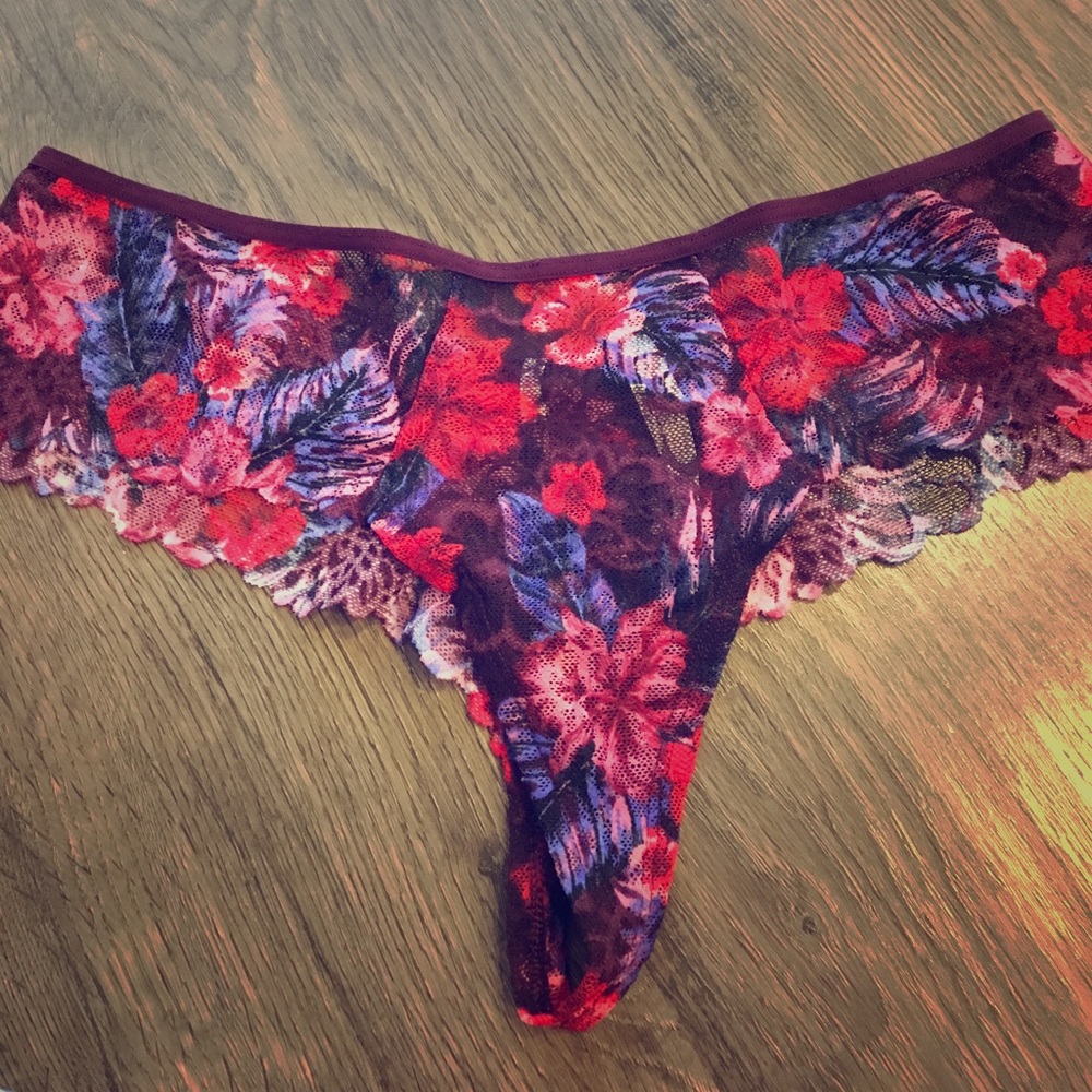 VS PINK CHEEKY PANTIES