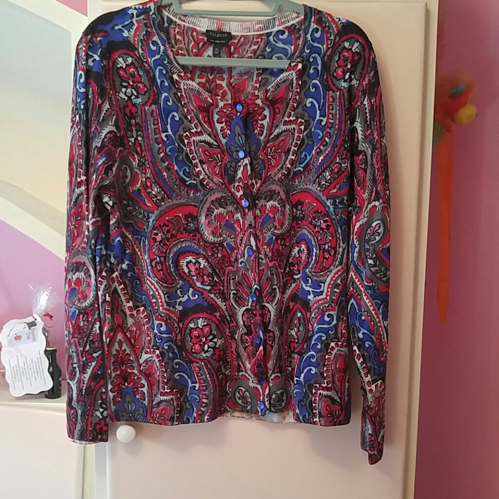 Patterned long sleeve button up sweater