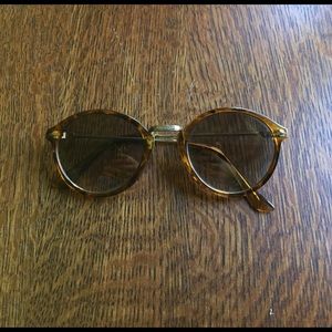 UO tortoise brown sunglasses UO tortoise brown sunglasses