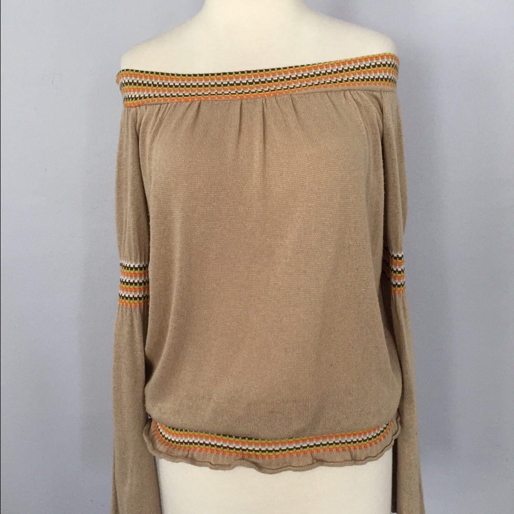 Off the should sweater top made in Italy