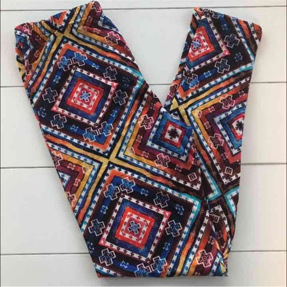 ❣️LAST PAIR❣️•Aztec Tribal Super Soft Leggings• - Picture 2 of 6