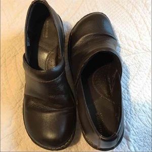 Sonoma size 9 1/2.
