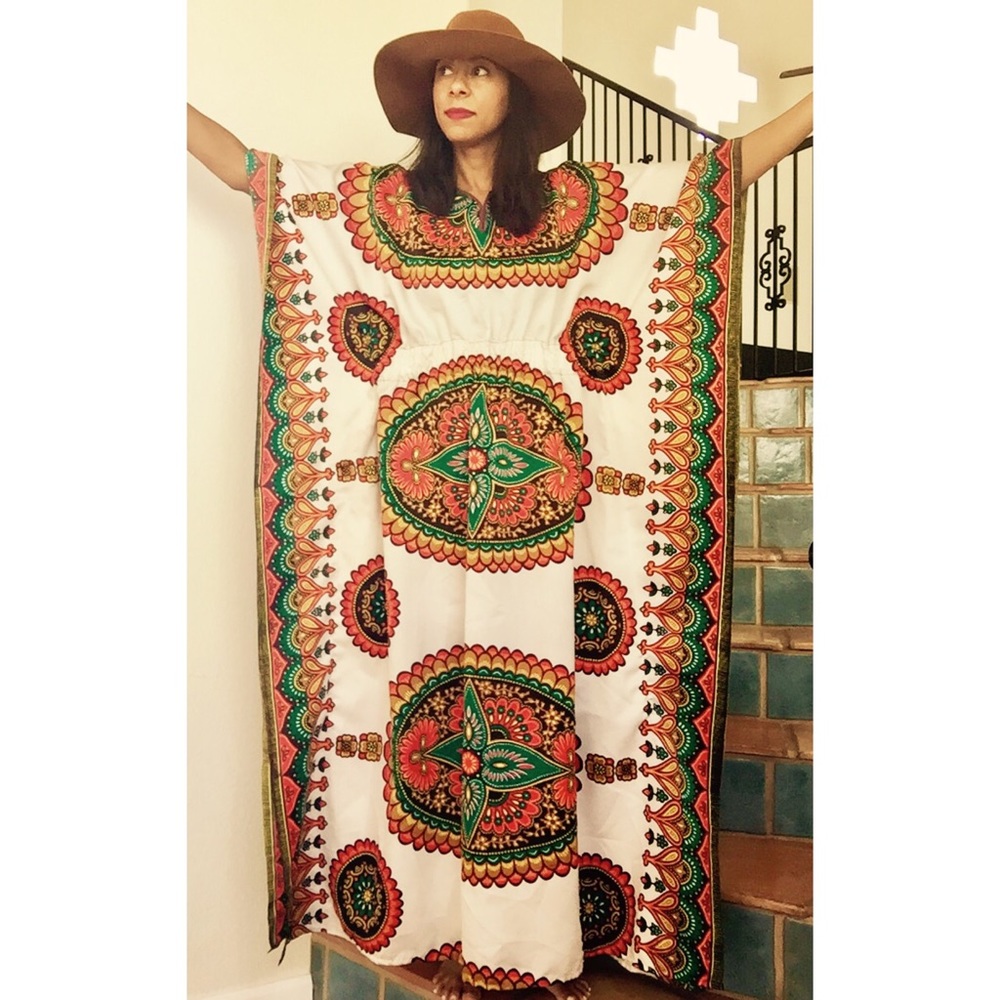 SOLD🌵🌵Host Pick🌵🌵🌵70s Kaftan Dress - Picture 3 of 8