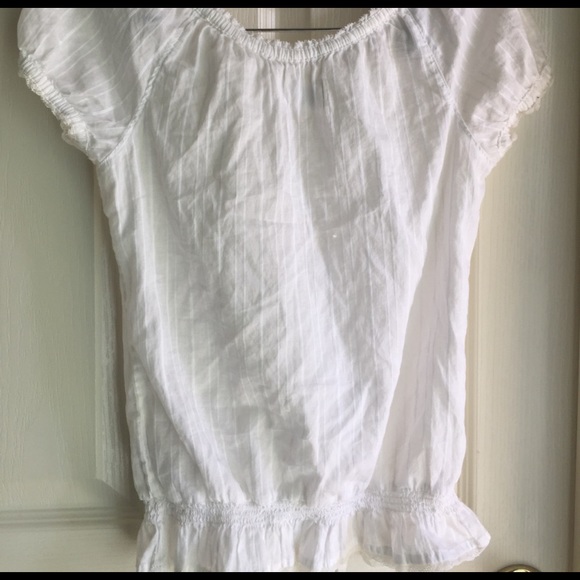 White ruffle blouse from Abercrombie kids - Picture 4 of 4