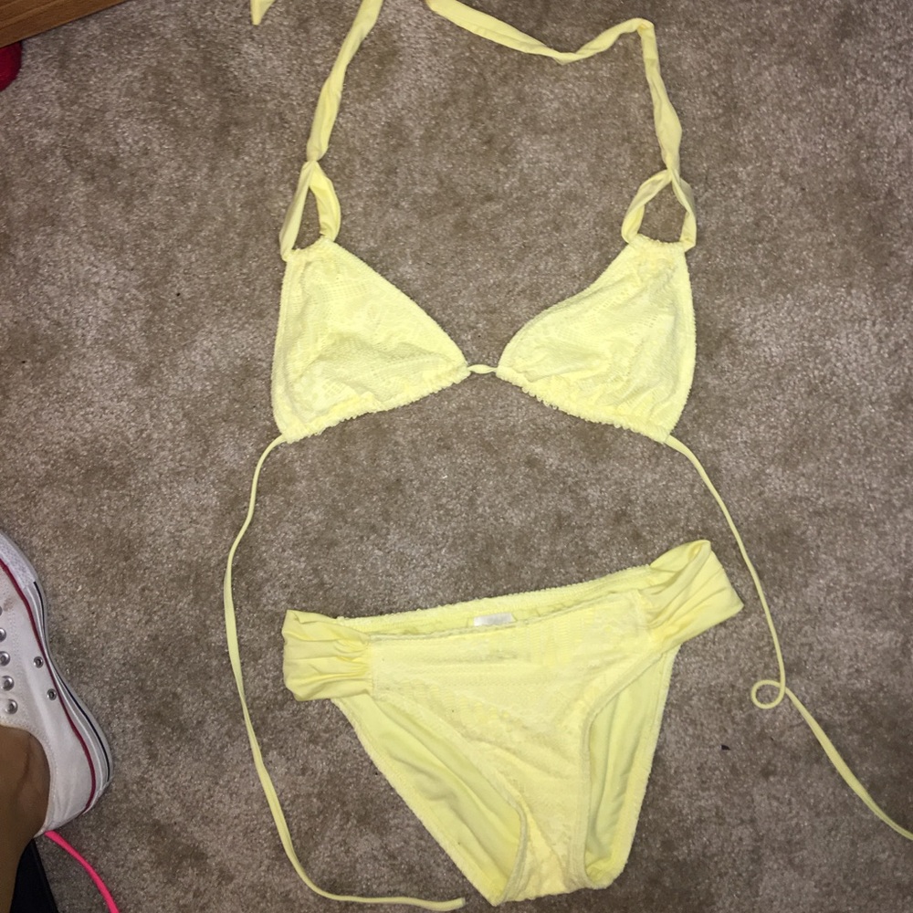 Bathing suit