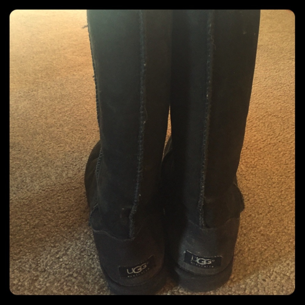 Ugg Boot - image 1