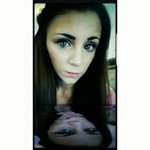 Meet your Posher, Lacey