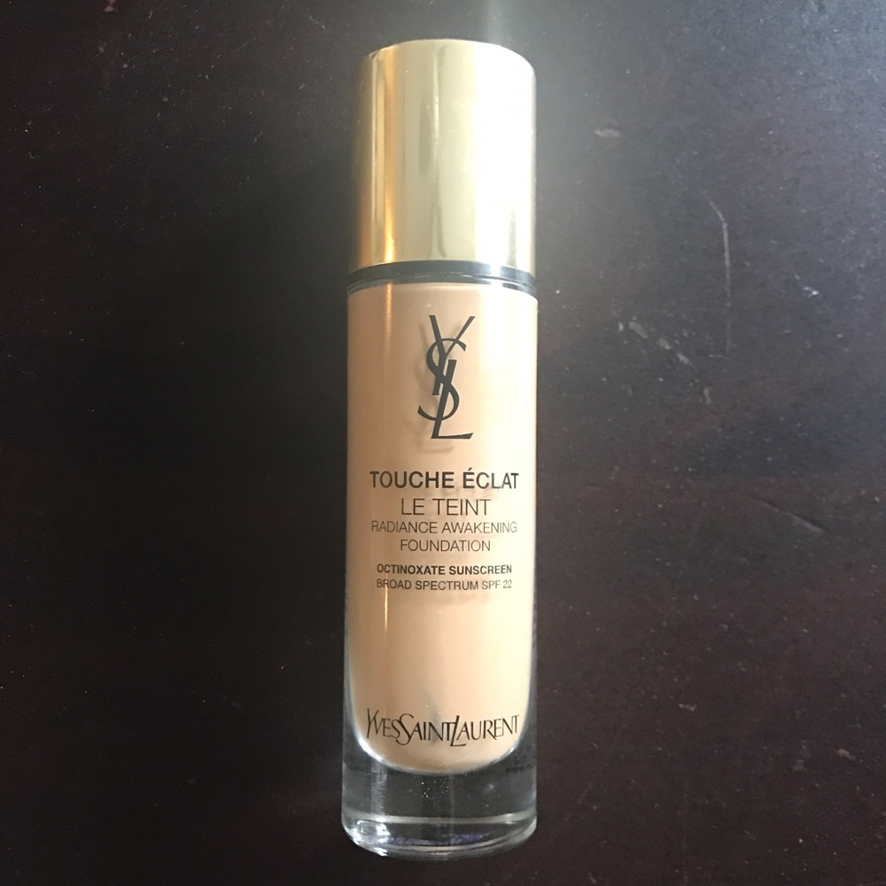 YSL Touché Eclat Foundation