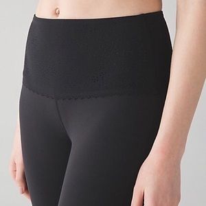 NWT LULULEMON 7/8 BLACK FREE SPIRIT PANT