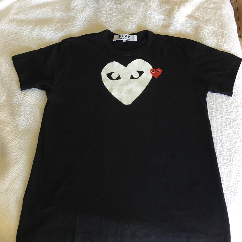 *SOLD* Men's Comme des Garçons PLAY t-shirt