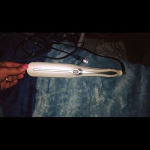 I have a hair straightener