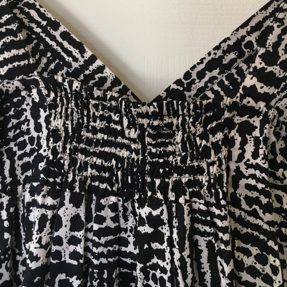 Summer V-Neck Dress/Tunic - Picture 4 of 5