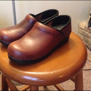 Dansko clogs size 39 (US 9)