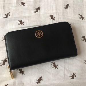 Tory Burch Robinson Wallet