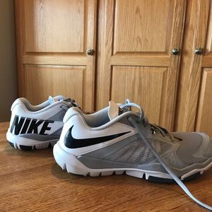 Mens Nike Training Supreme 3