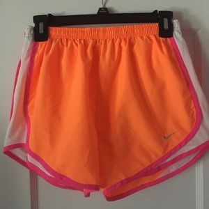 Neon tempo run shorts