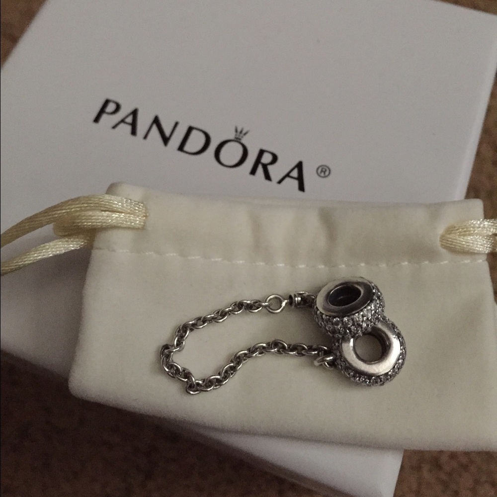 Pandora pave clear cz safety chain