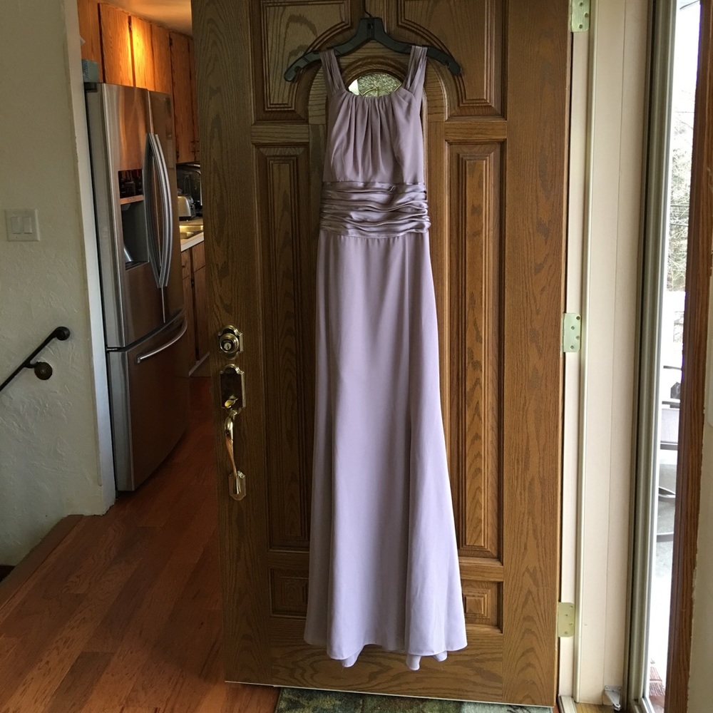 💞Beautiful Chiffon and Charmeuse dress💞