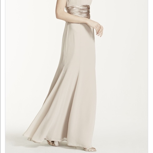 💞Beautiful Chiffon and Charmeuse dress💞 - Picture 5 of 5