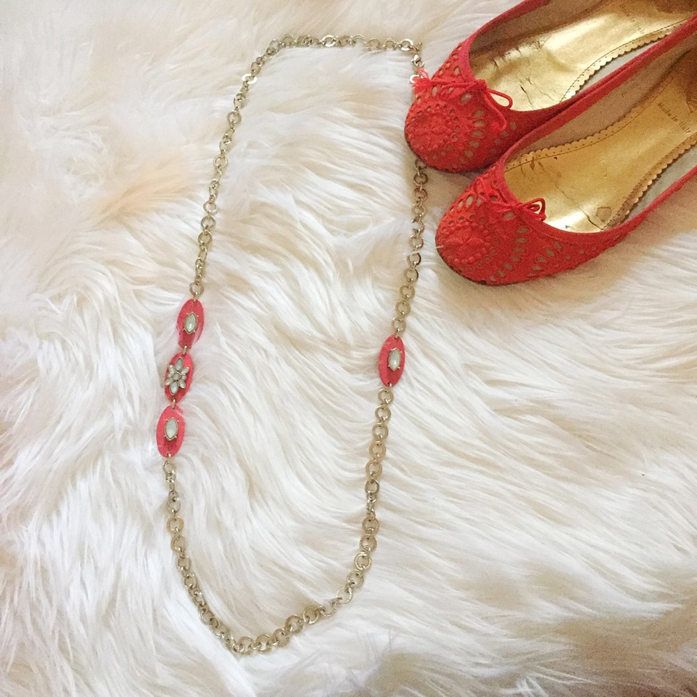 Ann Taylor LOFT Necklace (NWT)