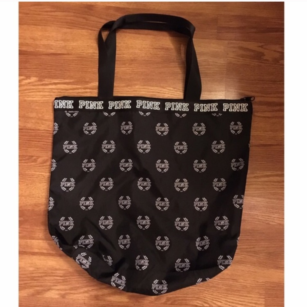 VS Pink Logo tote!