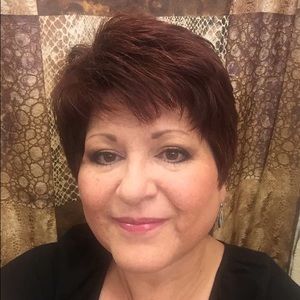 Meet your Posher, Yvonne