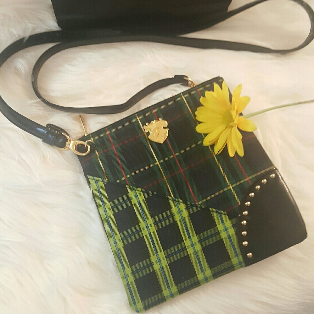 NWOT* MAC Cosmetics Crossbody Makeup Holder*