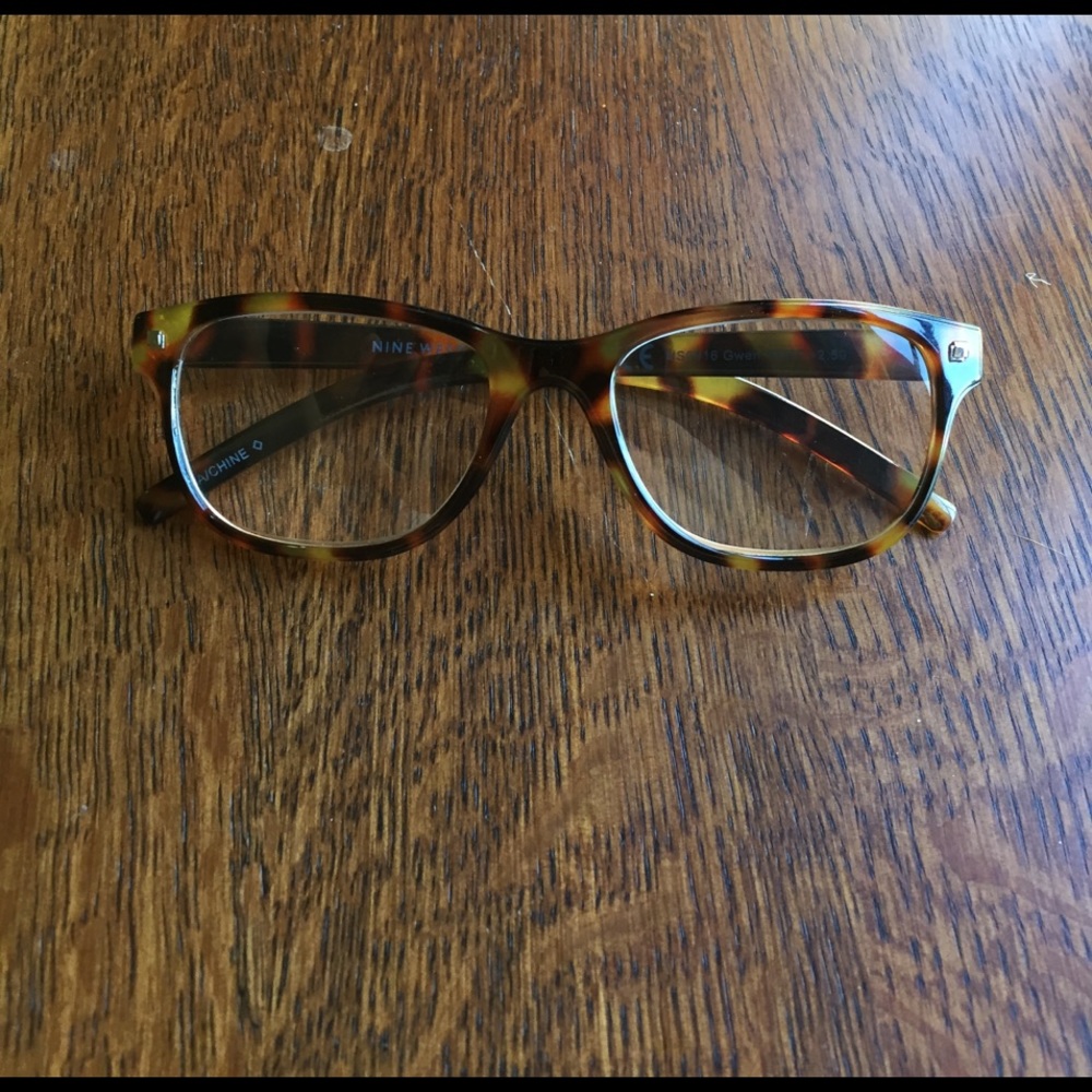 Nine West +2.5 tortoise glasses
