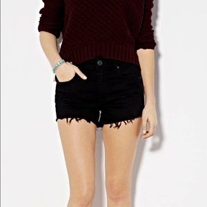 American Eagle Hi-Rise Festival Short in Black