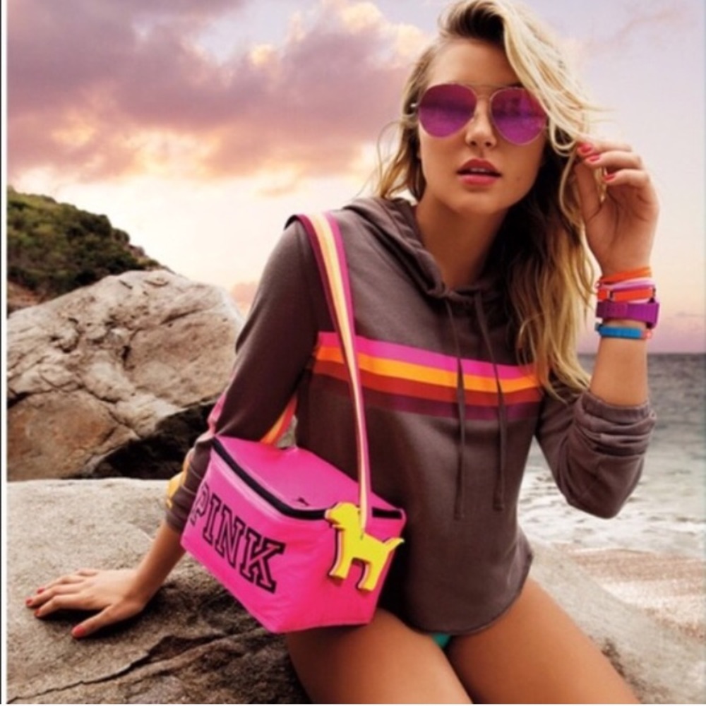 VS Pink Cooler and keychain!!!