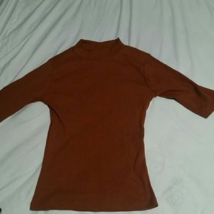 NEVER WORN ribbed high neck top