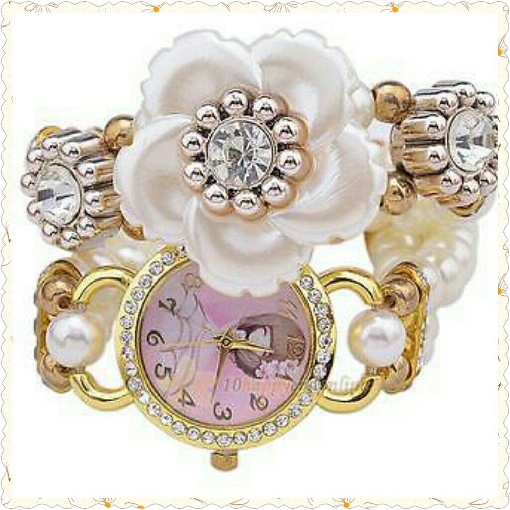 *WEEKEND SALE*NWT Rhinestone & Pearl Wrap Watch