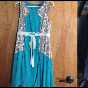 Embroidered Ryu dress