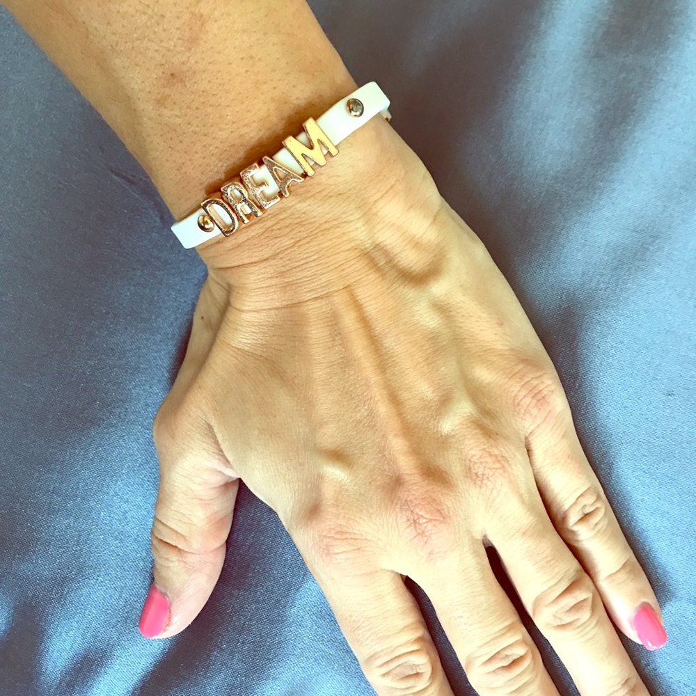BCBG Affirmation Bracelet DREAM
