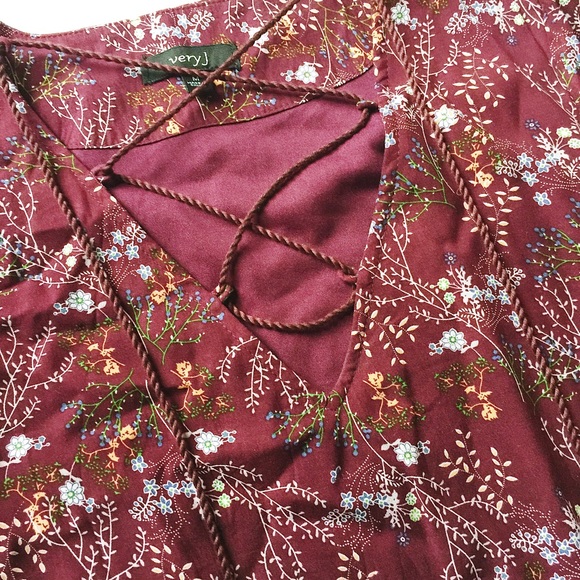 Bell Sleeve Floral Dress - Picture 4 of 5