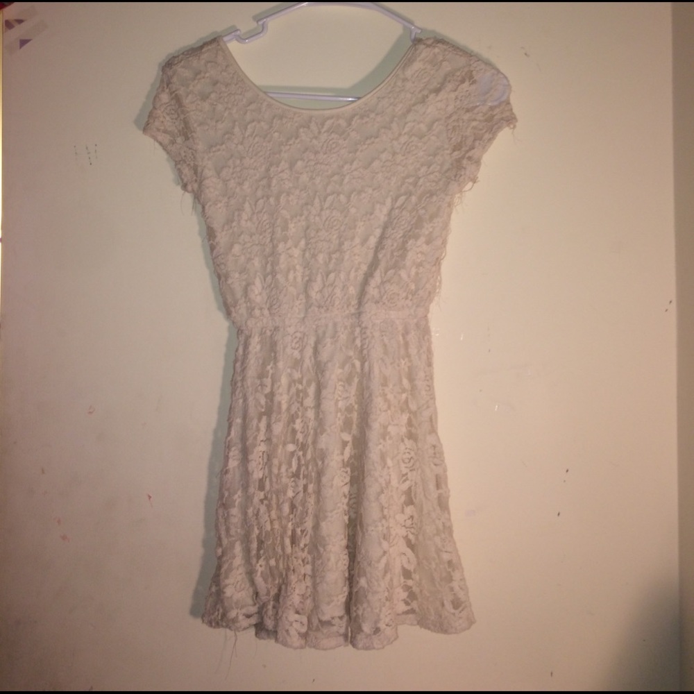 White lace dress
