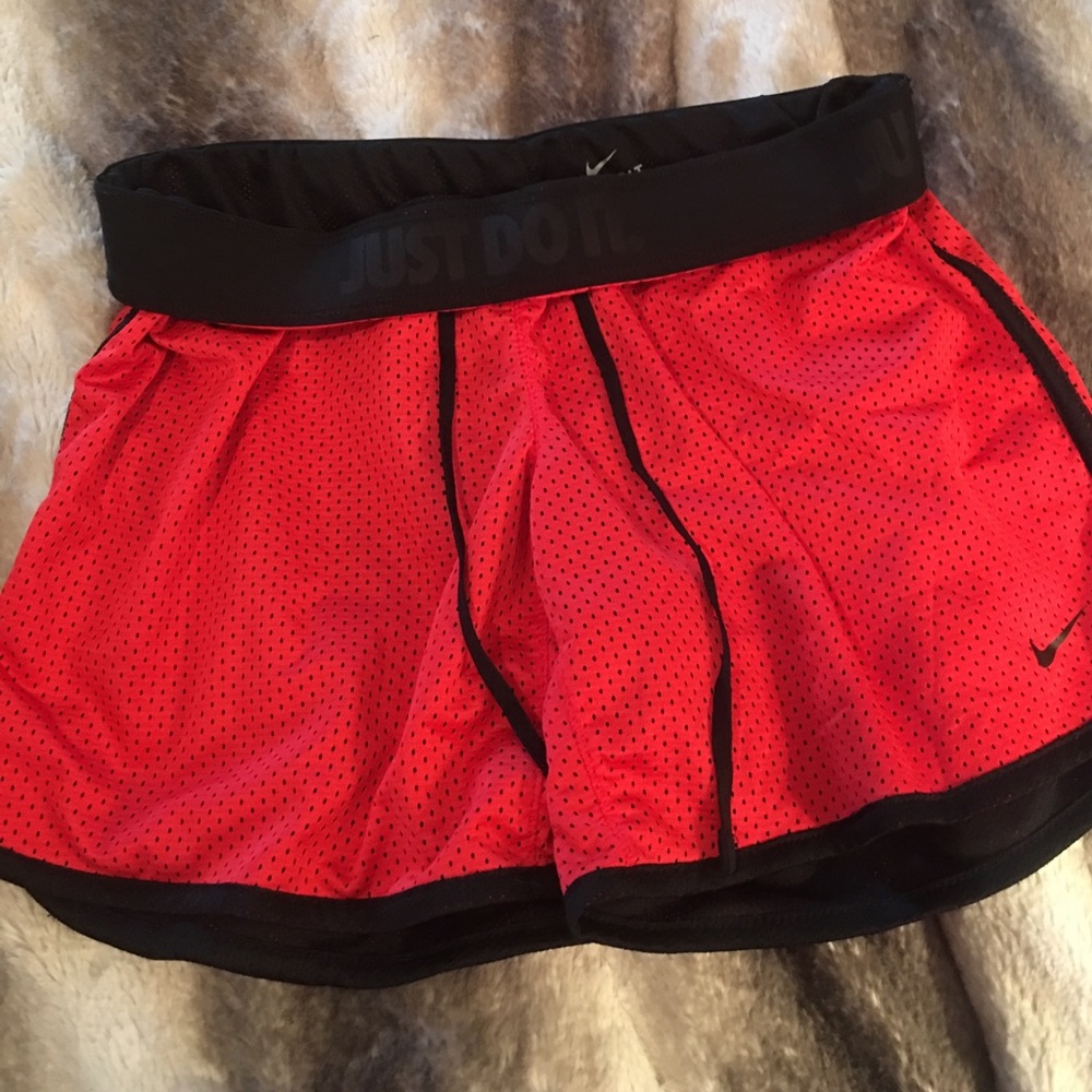 Nike shorts ✔️