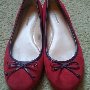 Banana republic flats