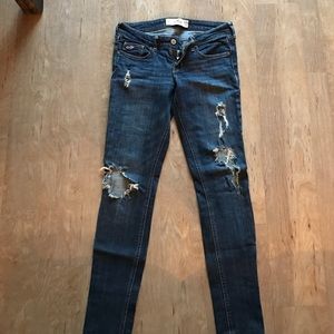 Hollister Destroyed Super Skinny Jeans