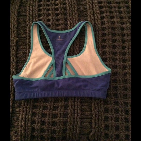 🌹🌹🌹SPORTS BRA🌹🌹🌹 - Picture 2 of 2