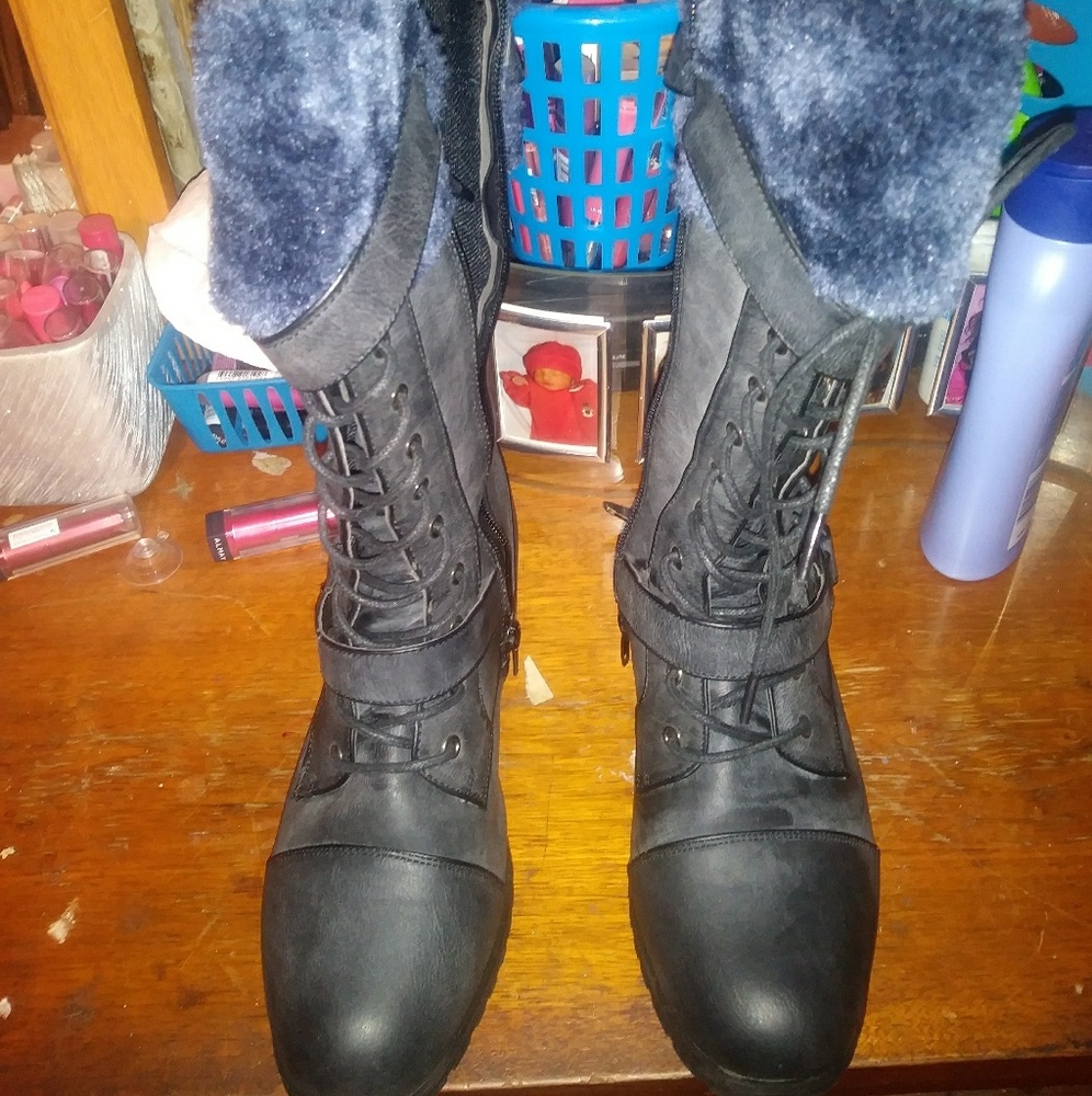 Combat Boots - Picture 2 of 3