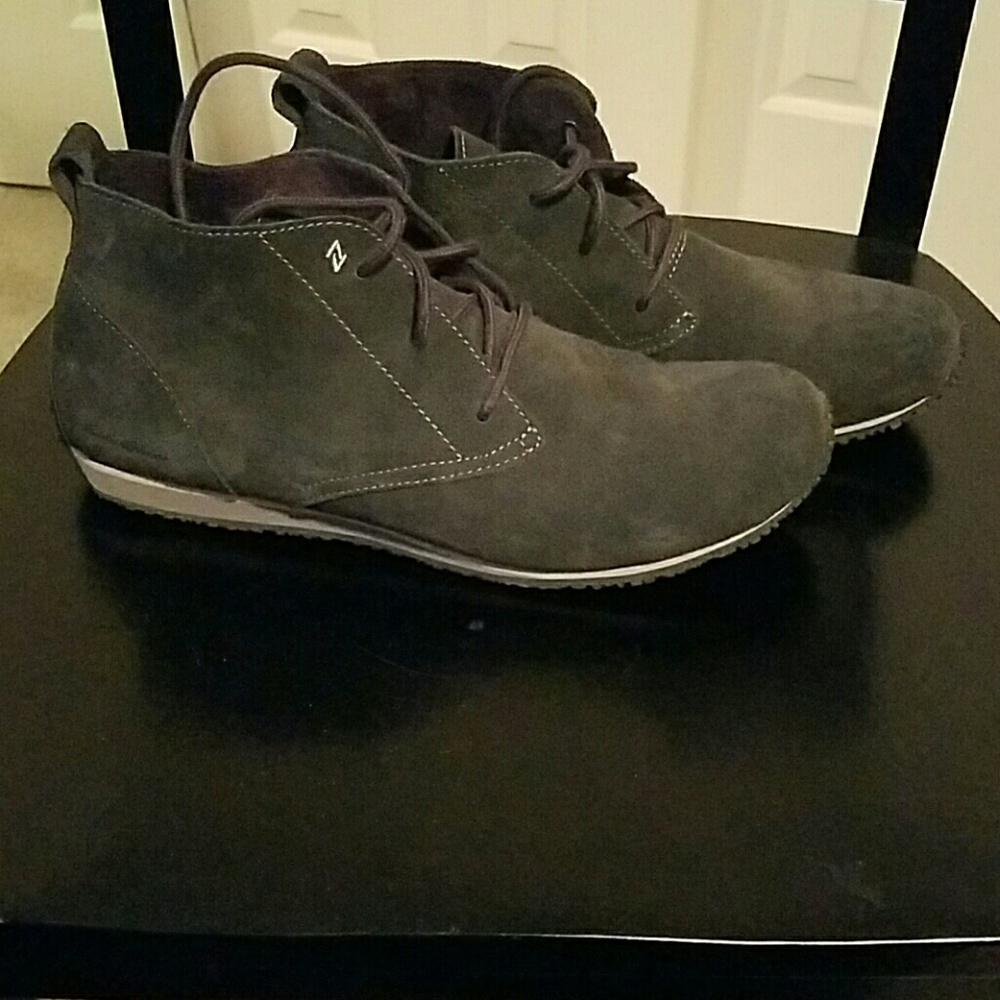 Eddie Bauer Transition Chukkas color is Dark Slate