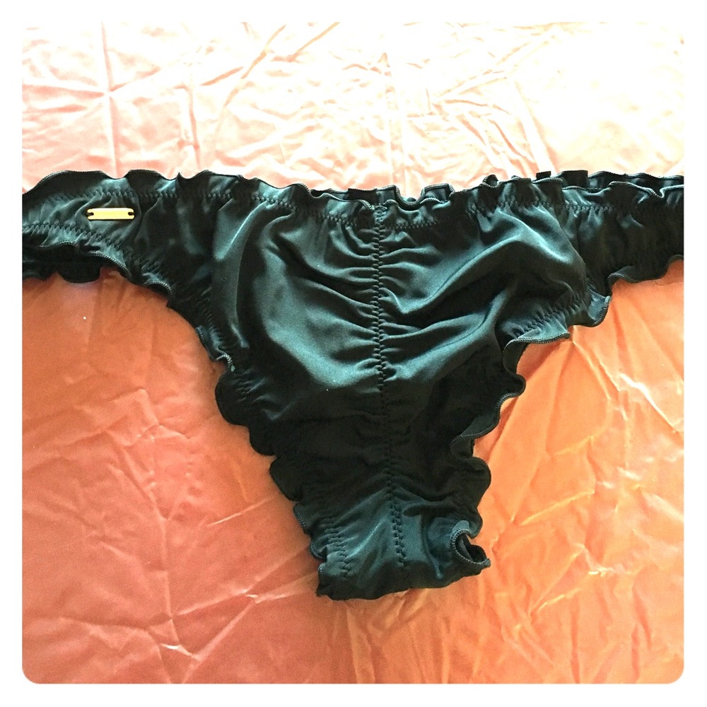 Black scrunch bikini bottoms