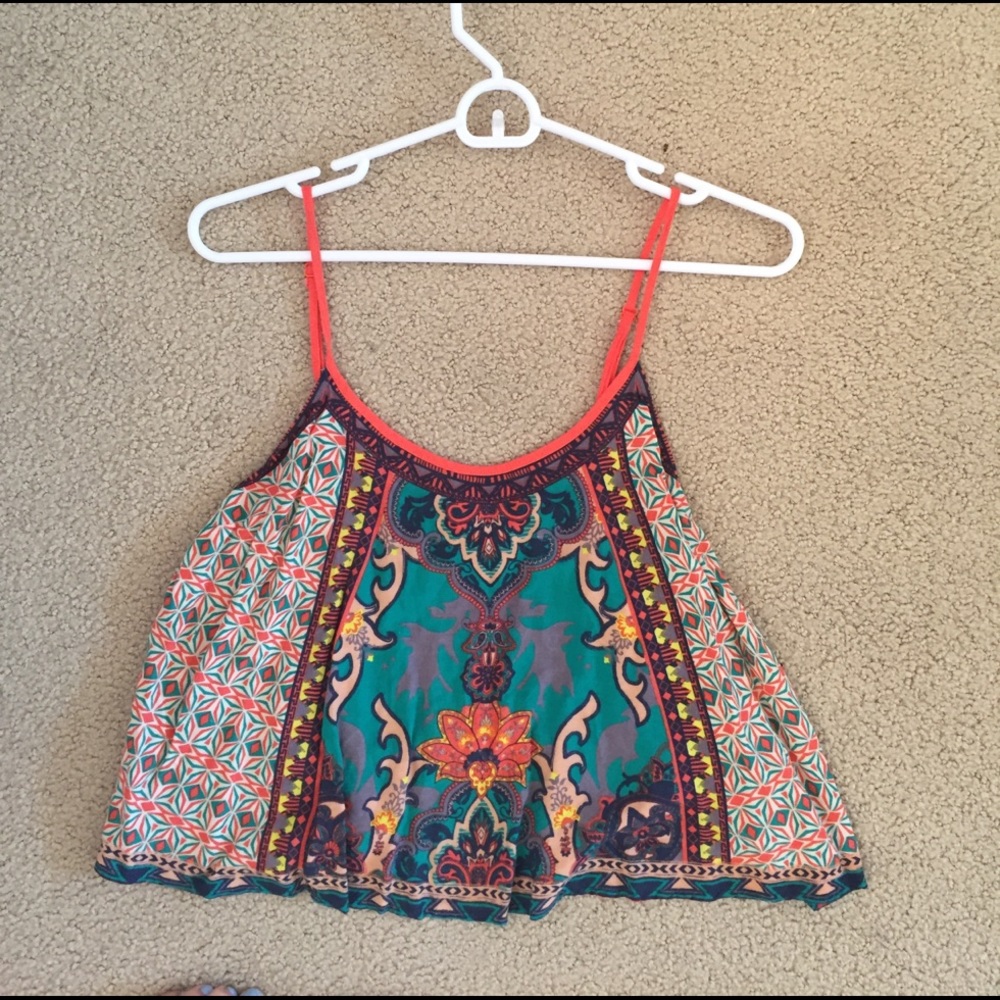 Pretty and Vibrant Tribal Print Flowy Top