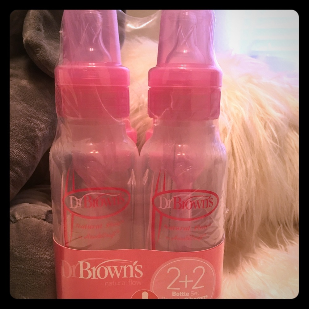 SOLD on ♏️ Dr. Brown's baby bottles pink